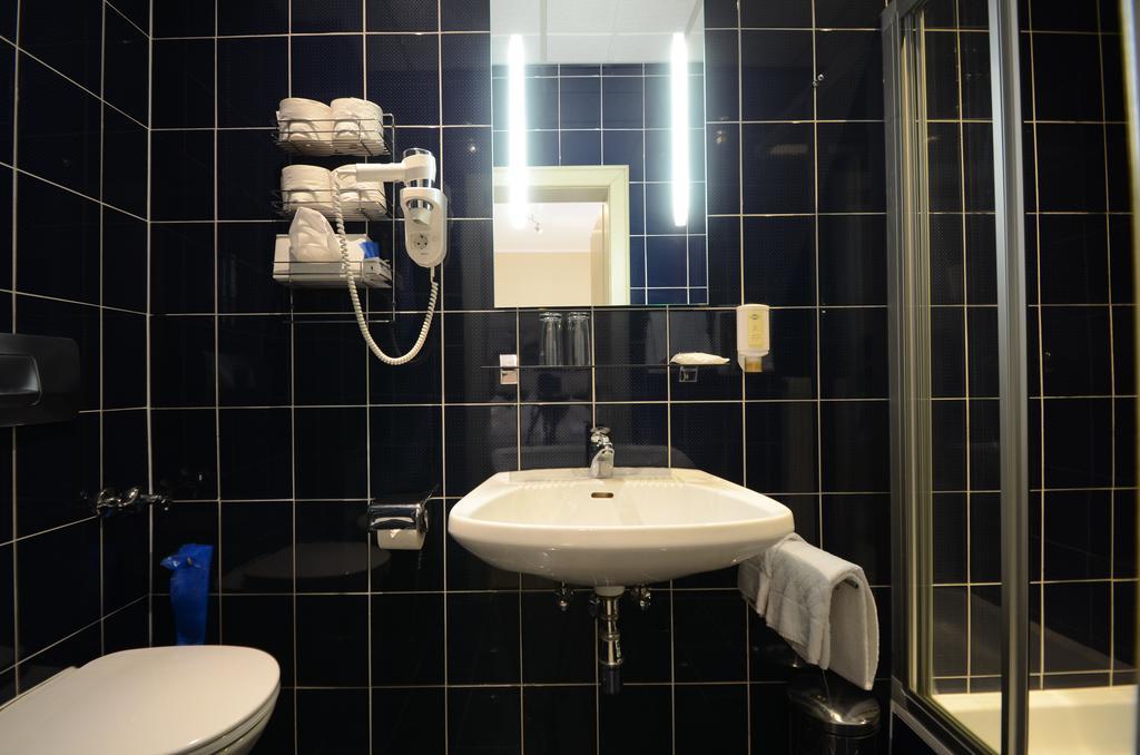Hubertushof Self-check-in Hotel 3*